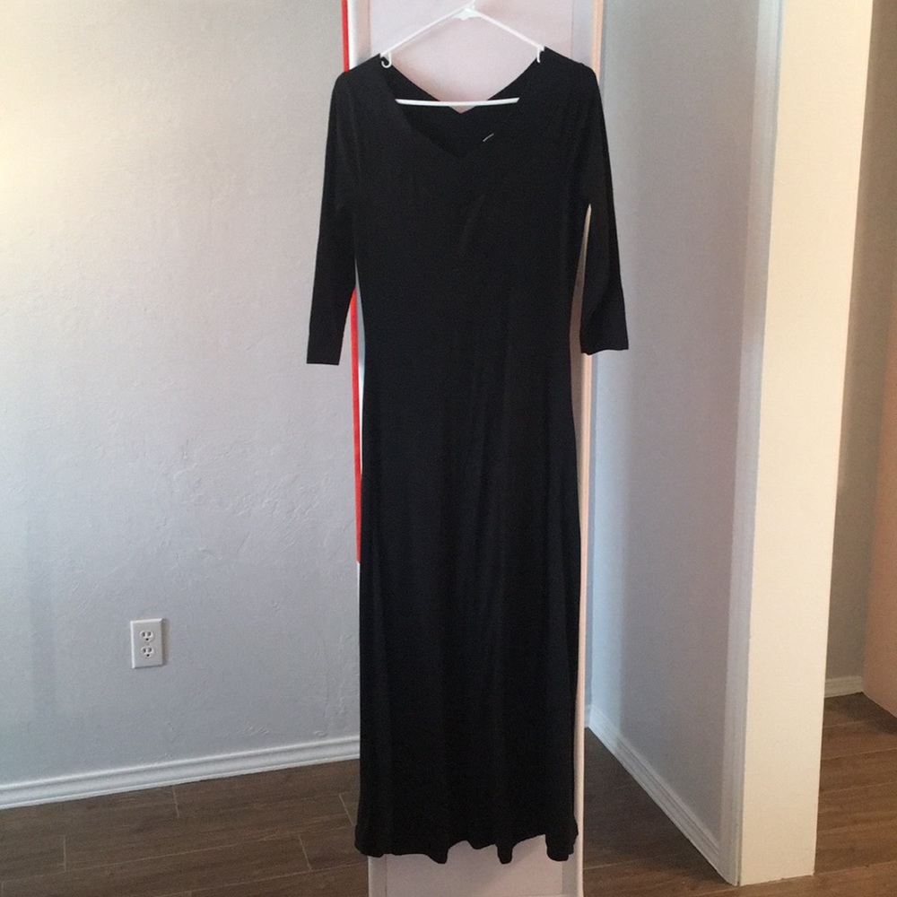 Black V-Neck Maxi Dress